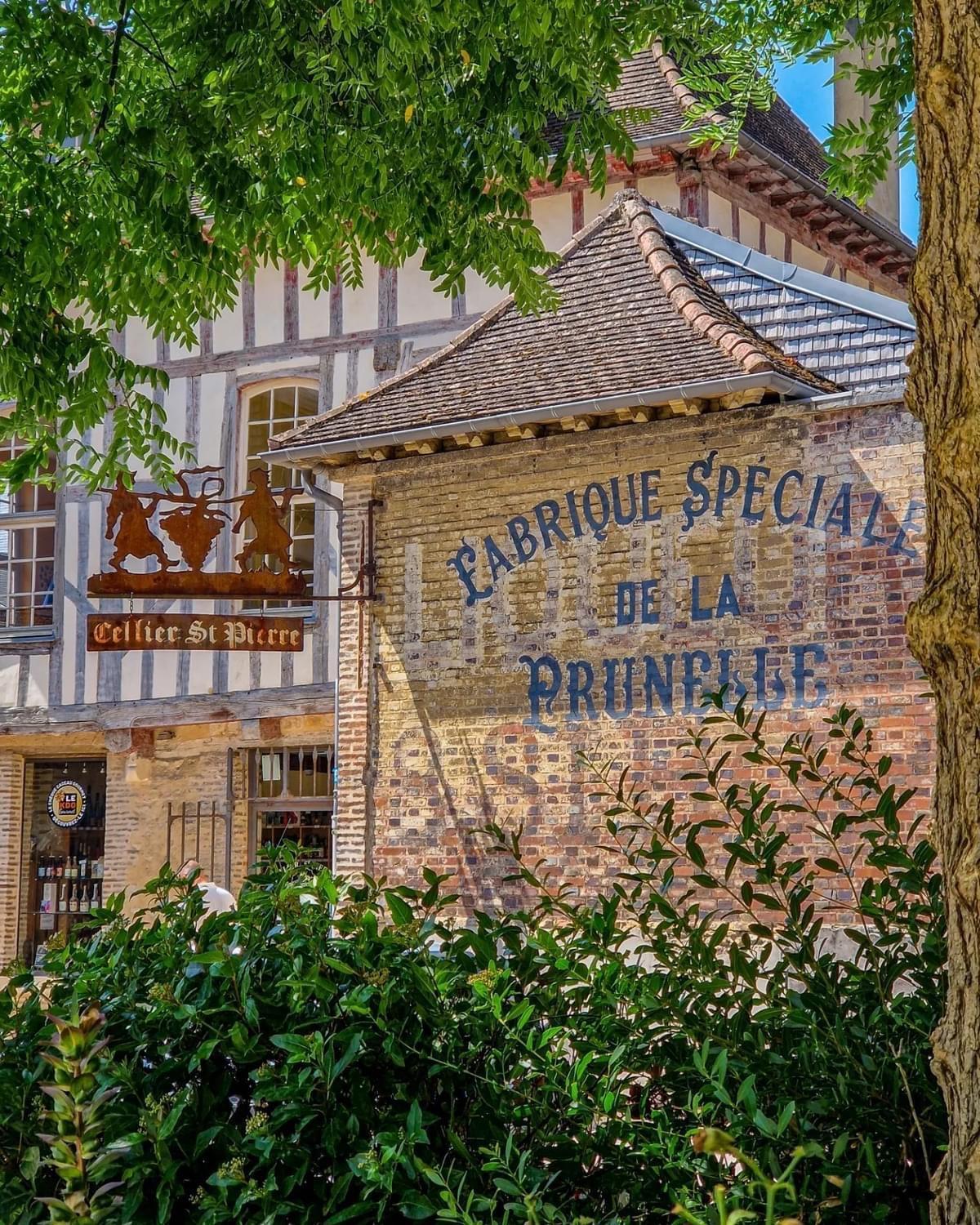 Le Sacre Troyes Exterior foto